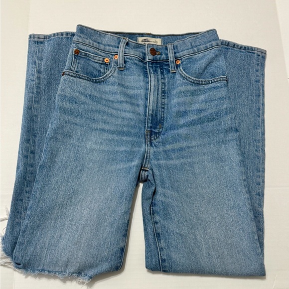 Madewell Denim - Madewell Straight Jeans in Classic Blue